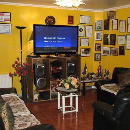 Hostal El Mirador Пунта-Аренас Екстер'єр фото