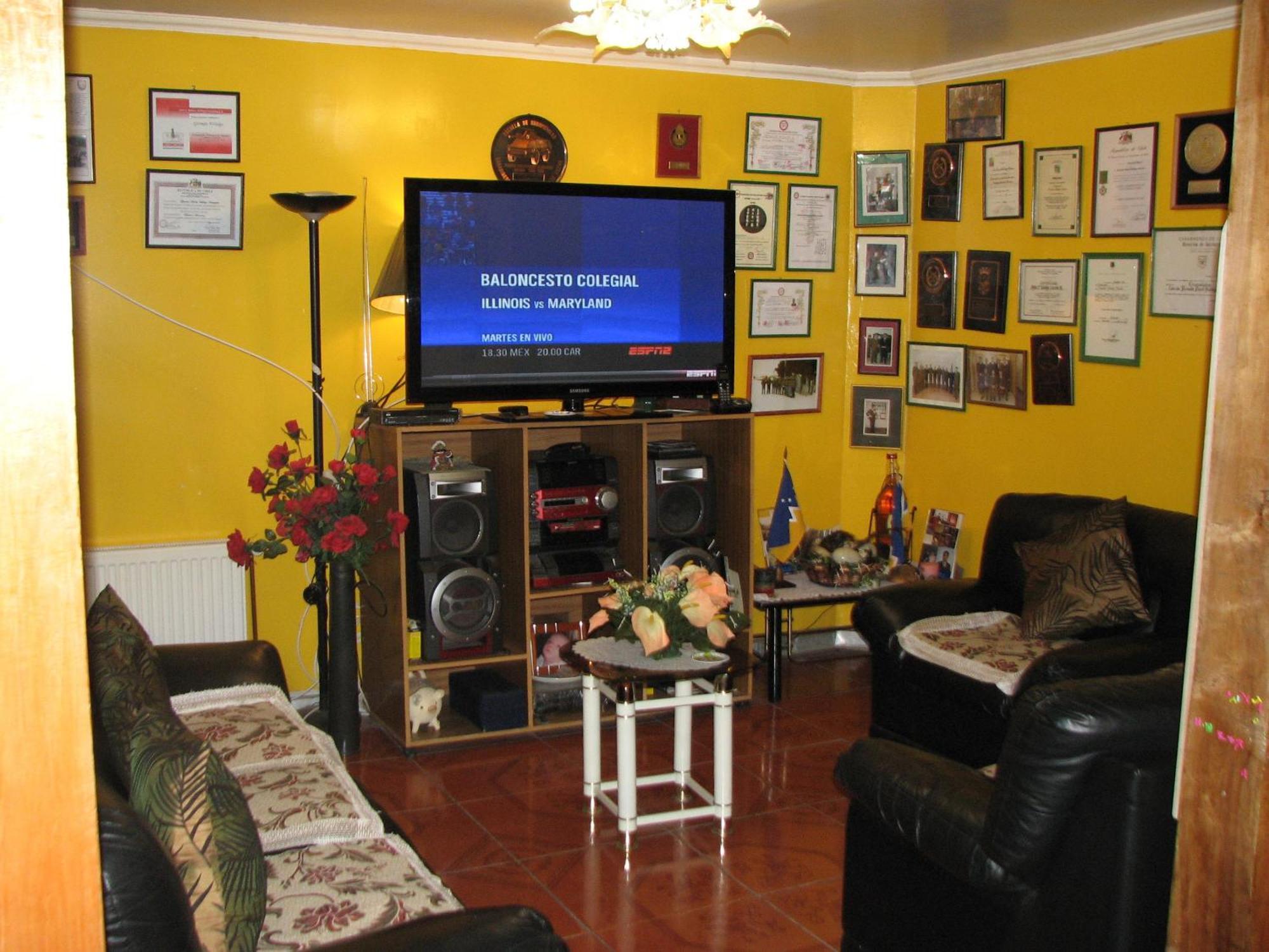 Hostal El Mirador Пунта-Аренас Екстер'єр фото